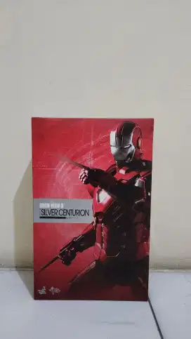 Hot Toys Iron Man Silver Centurion MMS 213