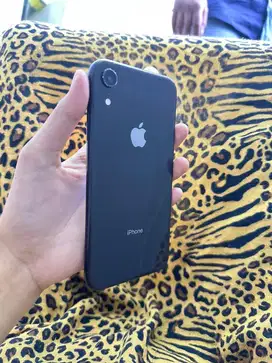 iphone XR 64GB black