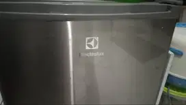Kulkas Mini Bekas Electrolux 50 Watt