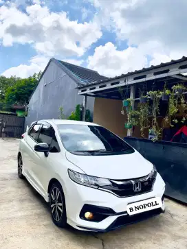 HONDA JAZZ RS FACELIFT AT