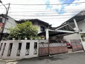 Dijual rumah di Pejompongan Jakarta Pusat sangat cocok untuk Kost