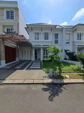 Rumah siap huni, renovasi, Boulevard, Di Cluster Pinewood BanjarWijaya