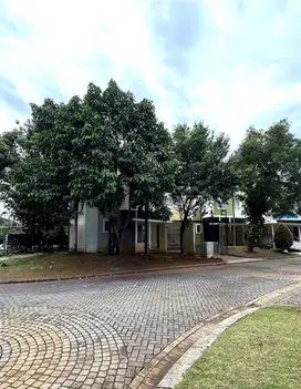 DIJUAL RUMAH HOEK PHG GADING SERPONG