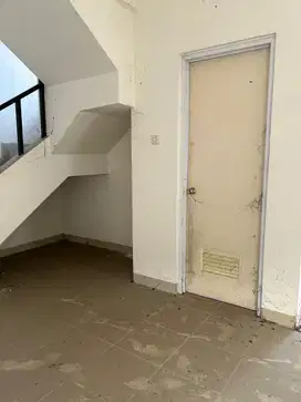 Fada. Rumah diJual di Grand Taruma Karawang