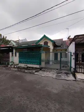 Jual rumah di Boulevard Hijau, Harapan Indah Bekasi