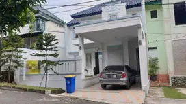 Dijual Rumah SHM Luas 178 m Strategis di Buikt Azzikra Sentul