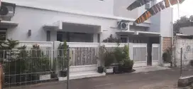 Di jual baru murah 2 LT blk SMKN 2 Manahan