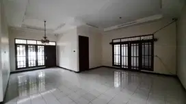 Rumah -+400m ccok tuk kntor di jatipadang pasar minggu 100jt/thn