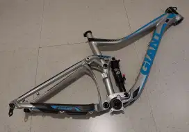 Jual frame fullsus Giant Trance uk M 27.5 spt baru