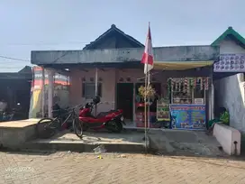 Rumah Kelurahan Watukenongo Kec Pungging Kab Mojokerto