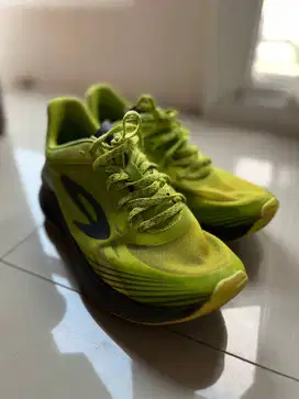 Dijual Sepatu Lari 910 Haze Vision 1.0 Size 43 Hijau Neon