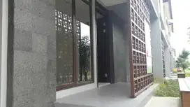 Dijual rumah di The Eminent Precia BSD