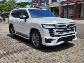 [GARANSI 1TH!!] TOYOTA LANDCRUISER LC300 VXR NIK 2024!! PUTIH DIESEL