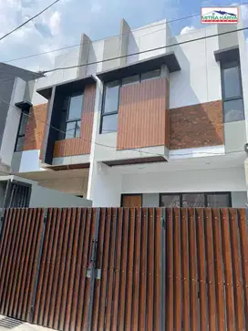 Rumah Baru Minimalis di Komplek Pondok Gede Dekat TipTop