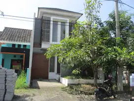 0715,139s lelang rumah gresik di menganti di puri Safira regency