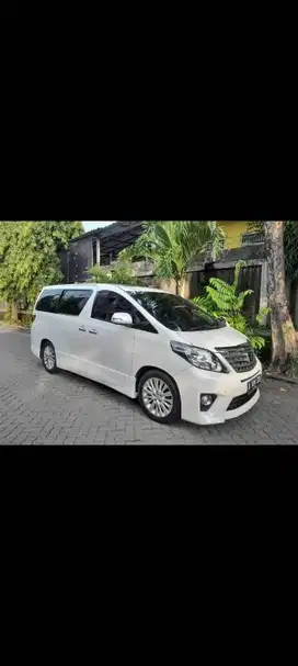 Alphard SC 2.4 White on black