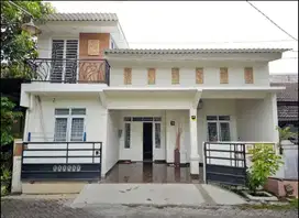 RUMAH CANTIK DI TAMAN ARYA MUKTI TIMUR PEDURUNGAN SEMARANG