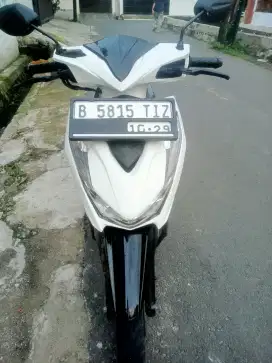 Honda beat thn 2021 warna putih hitam PAJAK HIDUP, HARGA NEPIS
