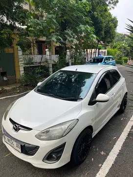 Mazda 2 2011 Bensin