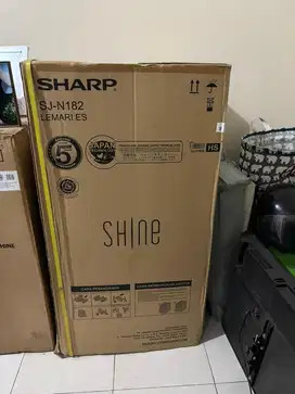 DIJUAL KULKAS BARU MERK SHARP SJ-N1082