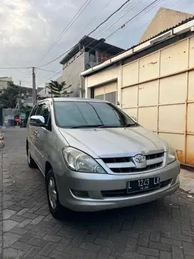 Kijang inova Bensin Matic 2008