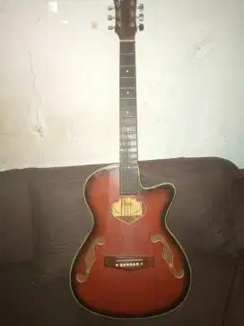 Gitar gibson akustik