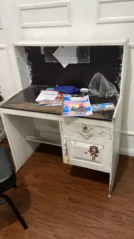 Meja kerja, meja kasir