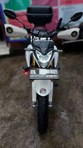 New cb150r StreetFire 2015