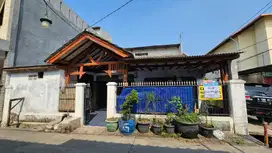 Rumah ini di jual