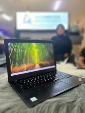 Laptop Second Lenovo Thinkpad X280 Core i7 Gen 8 Ram 16gb SSD 256gb