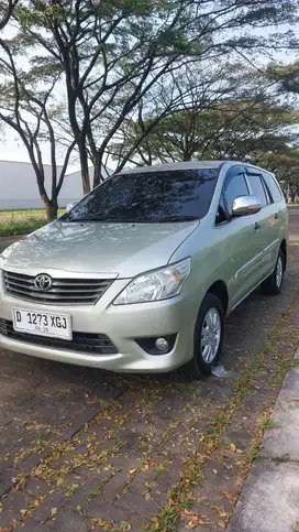 Toyota Kijang Innova 2012 Bensin