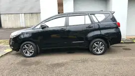 Toyota Innova Reborn 2.4 V Diesel 2TV AT Hitam 2022/2023