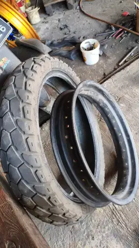 Velg vrossi xd ring 17 ukuran 3.00 dan ban maxxis l