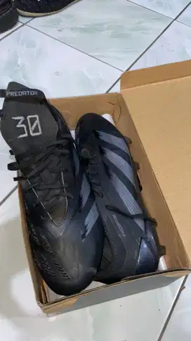 SEPATU ADIDAS PREDATOR ORIGINAL