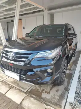 Toyota Fortuner VRZ AT