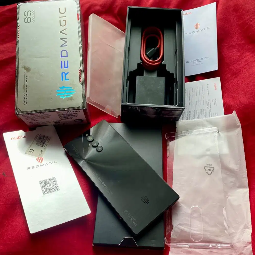 ZTE nubia red magic 8s pro 12 / 256 resmi full ori garansi 1.5thn