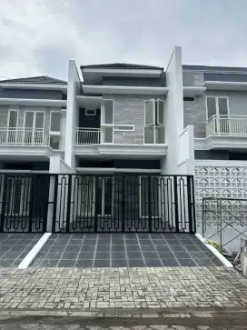 Dijual Rumah Baru Modern Minimalis 2lt Jemursari Selatan*