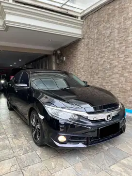 Civic Turbo ES 2018 Low Km tangan pertama dari baru