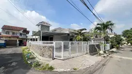Rumah Bagus Posisi Hook Di Ujung Berung Indah