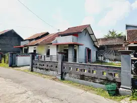 Di jual rumah murah di Kadipiro Banjarsari solo