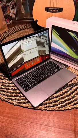 Macbook pro m1 2020 256gb ex ibox full set