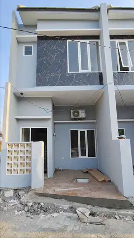 Rumah Baru 2 Lantai Di Gununganyar Tambak, Dekat Poltek Pelayaran OERR