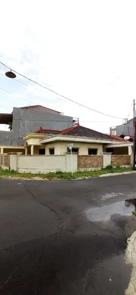 Dijual Cepat RUMAH CANTIK DI BARUK UTARA - Rungkut Merr