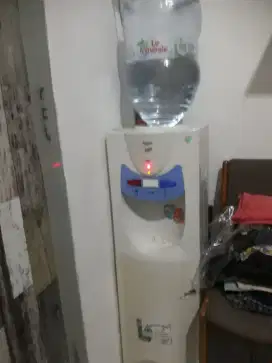 Dispenser Cosmos Hot & Cool