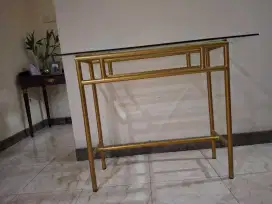 Lemari Hias Serbaguna