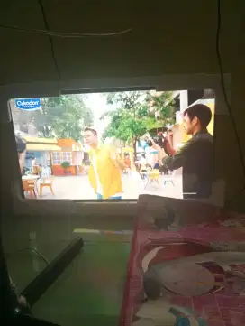 Dijual TV  LED Digital aqua Miracraft 32 Inch Nego