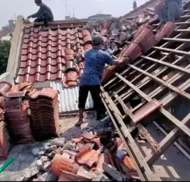 Tukang atap bocor dan renovasi rumah