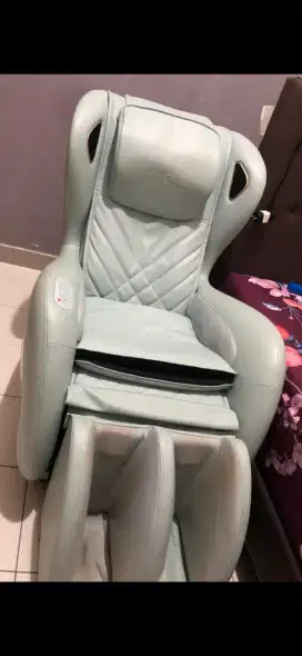DIJUAL KURSI PIJAT OGAWA (ADA SPEAKER BLUETOOTH)