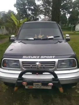 Suzuki Vitara tahun 1997