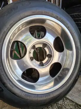 Velg 17 Pcd 5x139.7 dan Ban